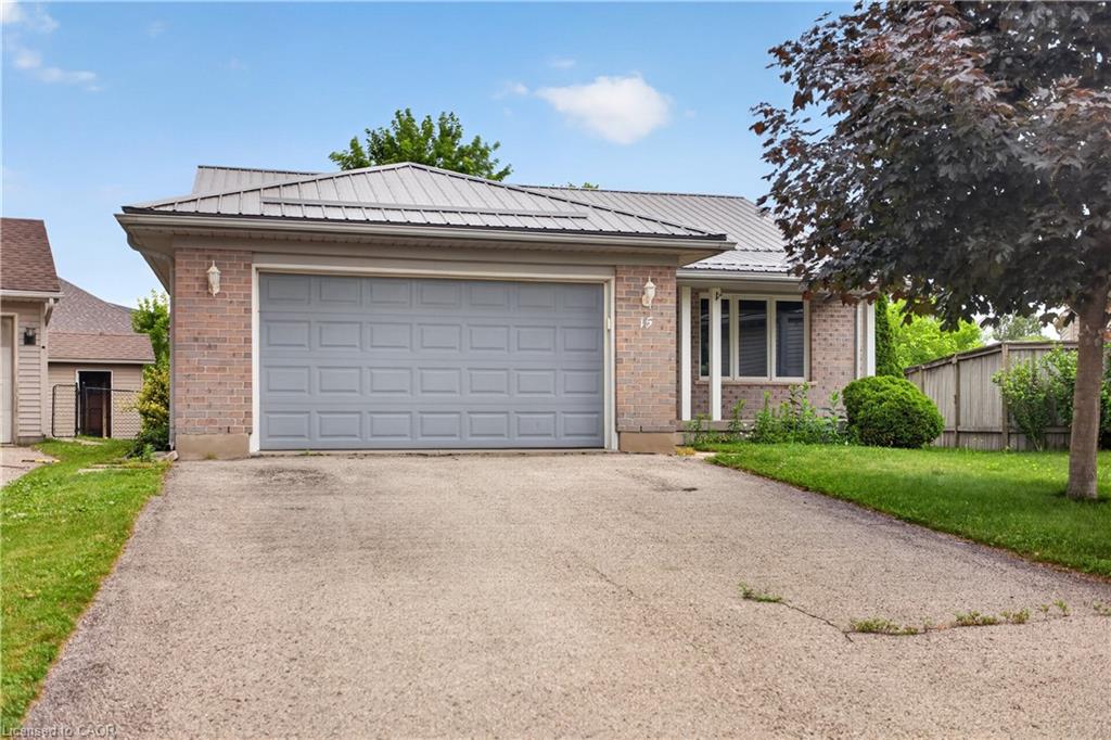 15 Erin Court Property Photo 3
