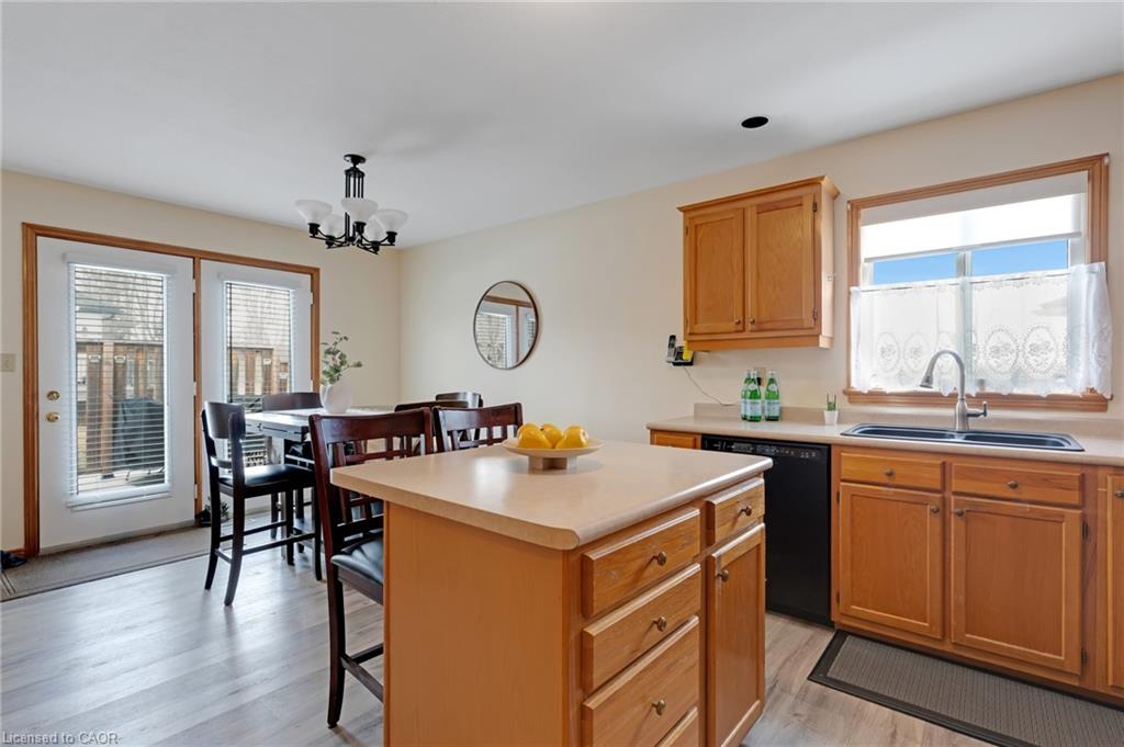 15 Erin Court Property Photo 10