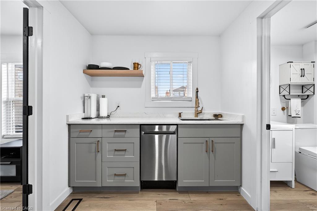 56 Decew Street Property Photo 15