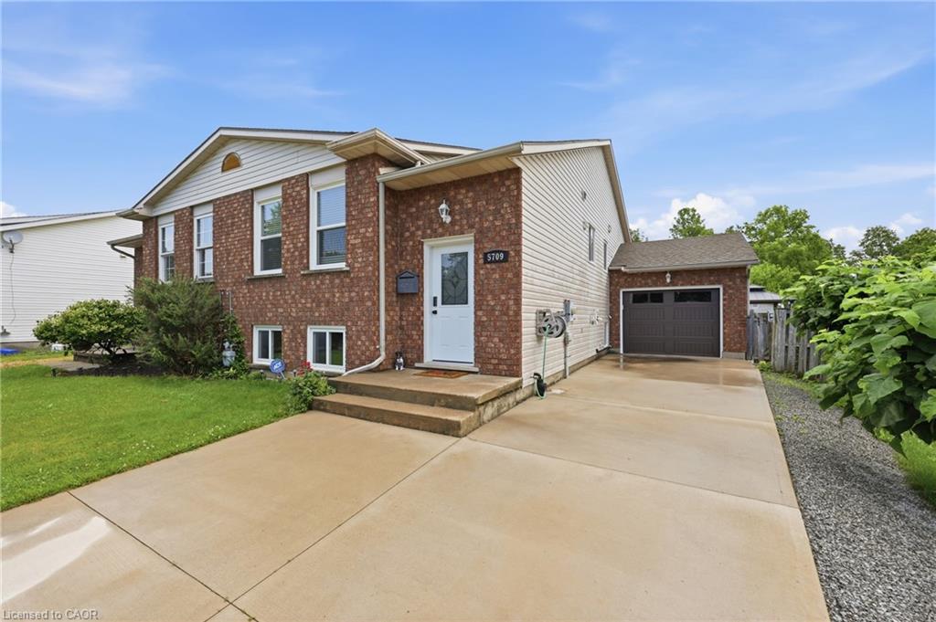 5709 Deerbrook Street Property Photo 1