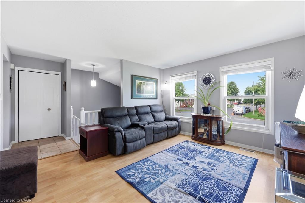 5709 Deerbrook Street Property Photo 5