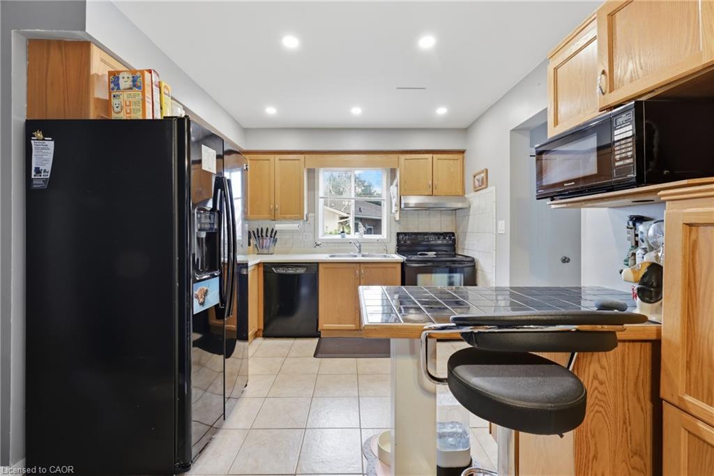5709 Deerbrook Street Property Photo 9