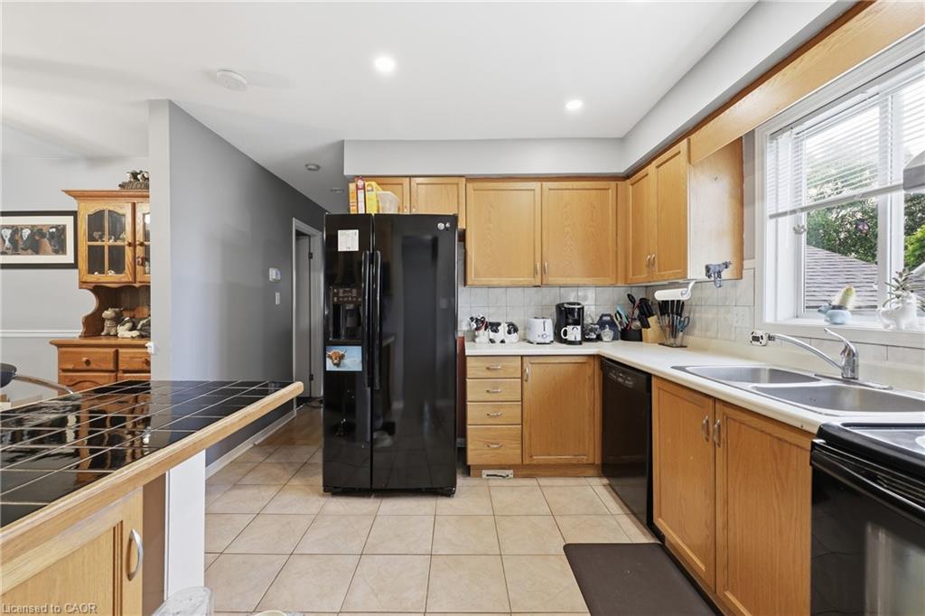 5709 Deerbrook Street Property Photo 10