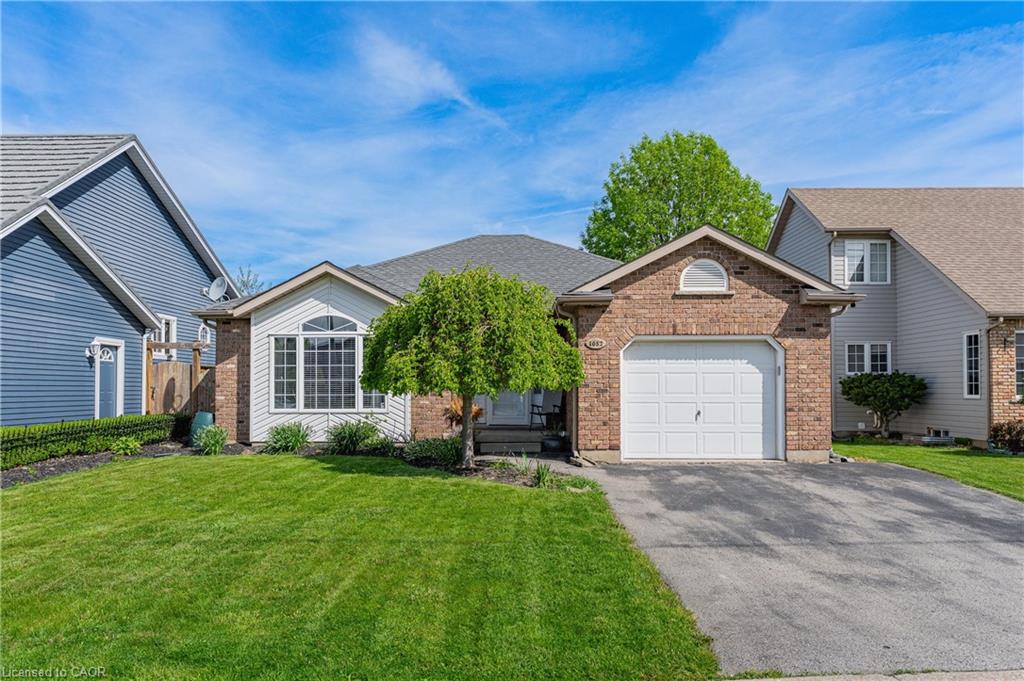 1052 Vansickle Road N Property Photo 1