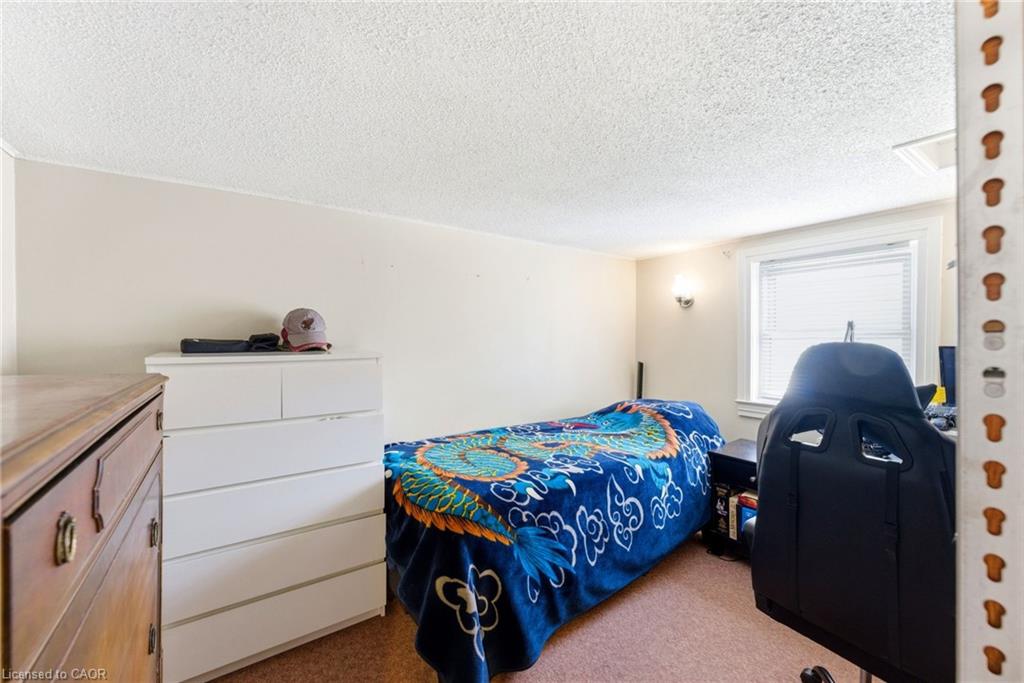 9 Willow Street Property Photo 17