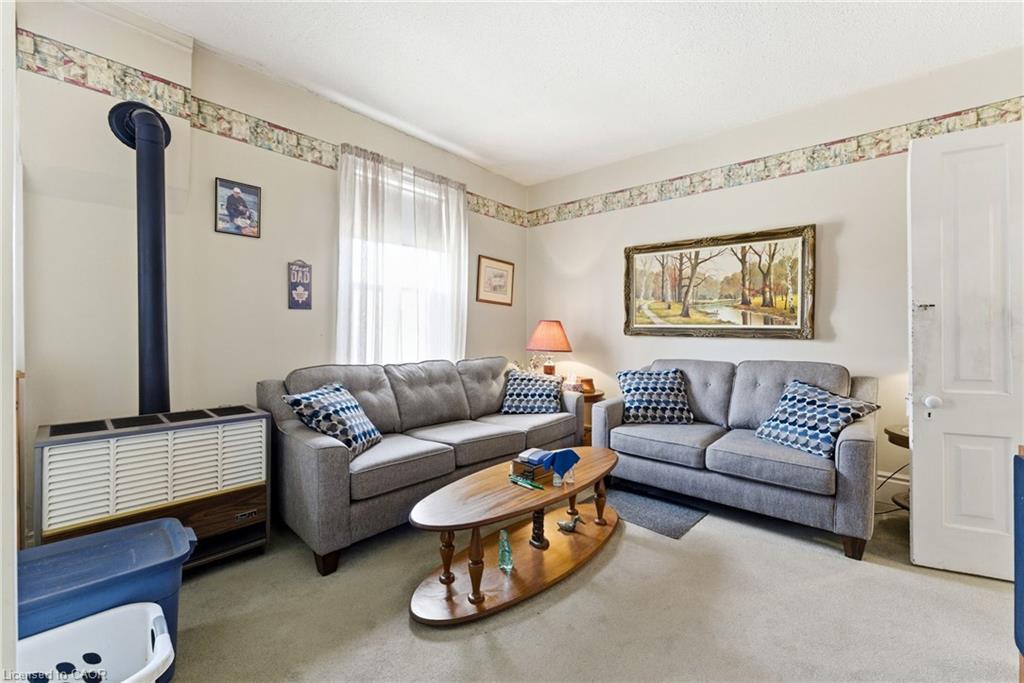 9 Willow Street Property Photo 32