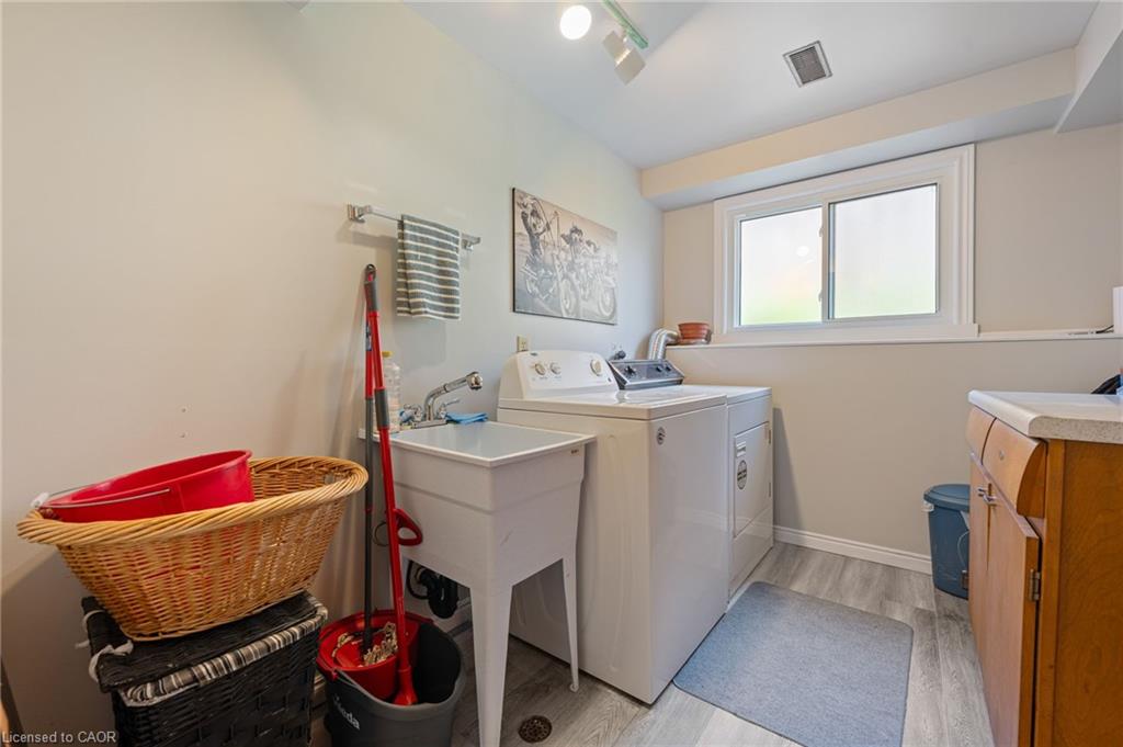 25 Lakeview Avenue Property Photo 23
