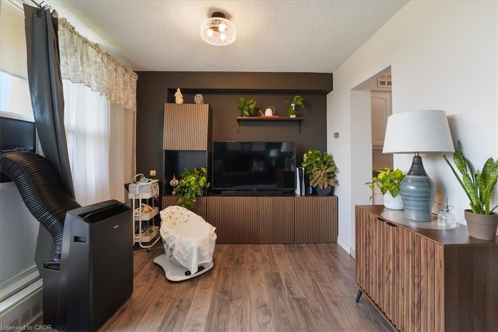 801-1966 Main Street W Property Photo 12
