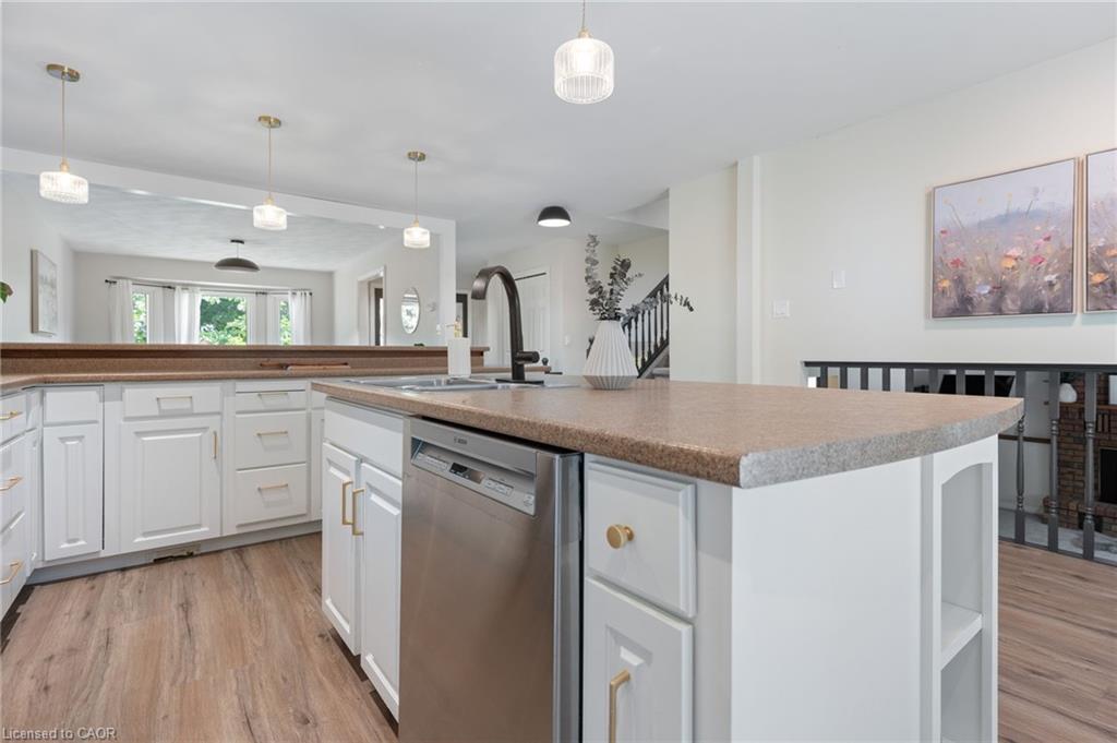 68 Lyndhurst Avenue Property Photo 8