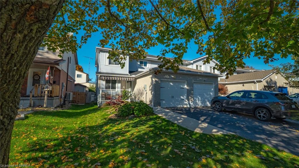 23 Freeman Crescent Property Photo 1