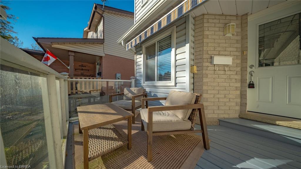 23 Freeman Crescent Property Photo 2