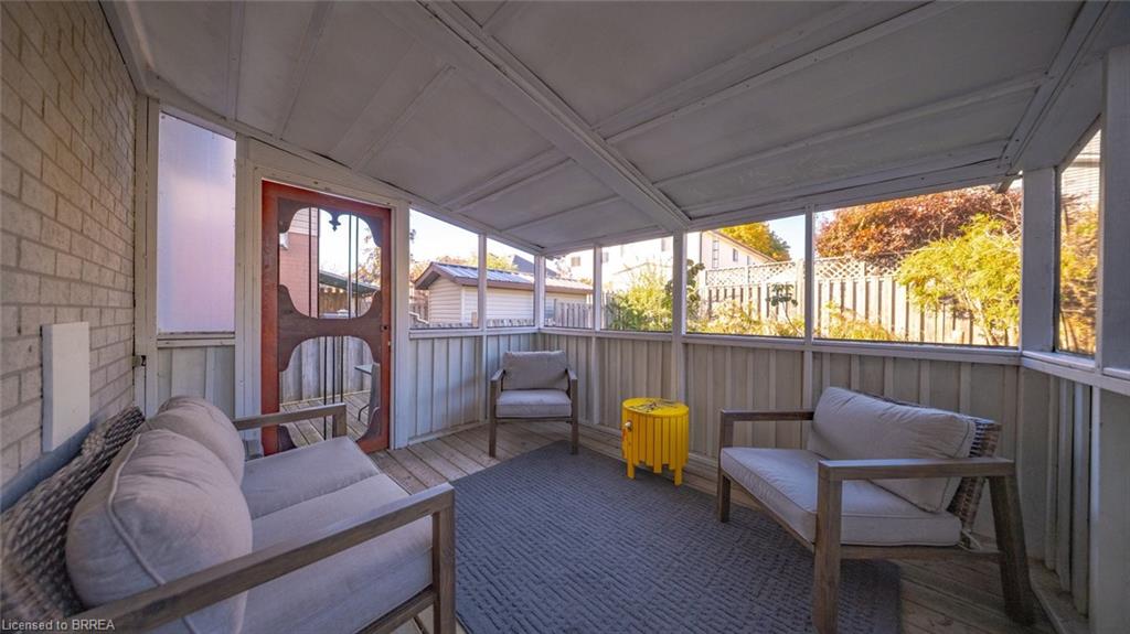 23 Freeman Crescent Property Photo 24