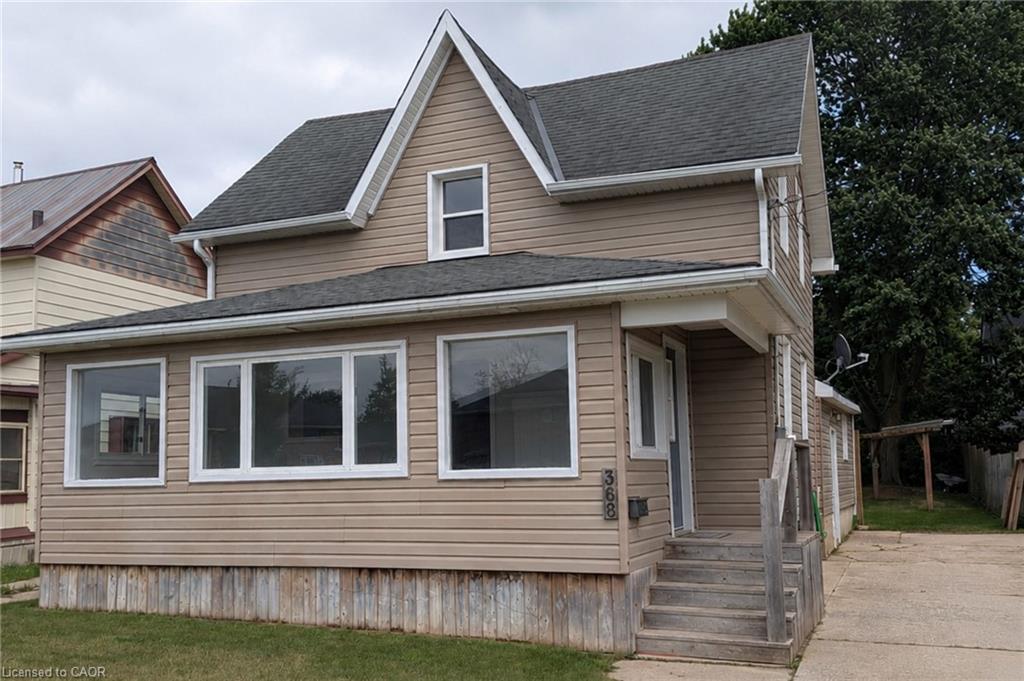 368 Wellington Avenue S Property Photo 3
