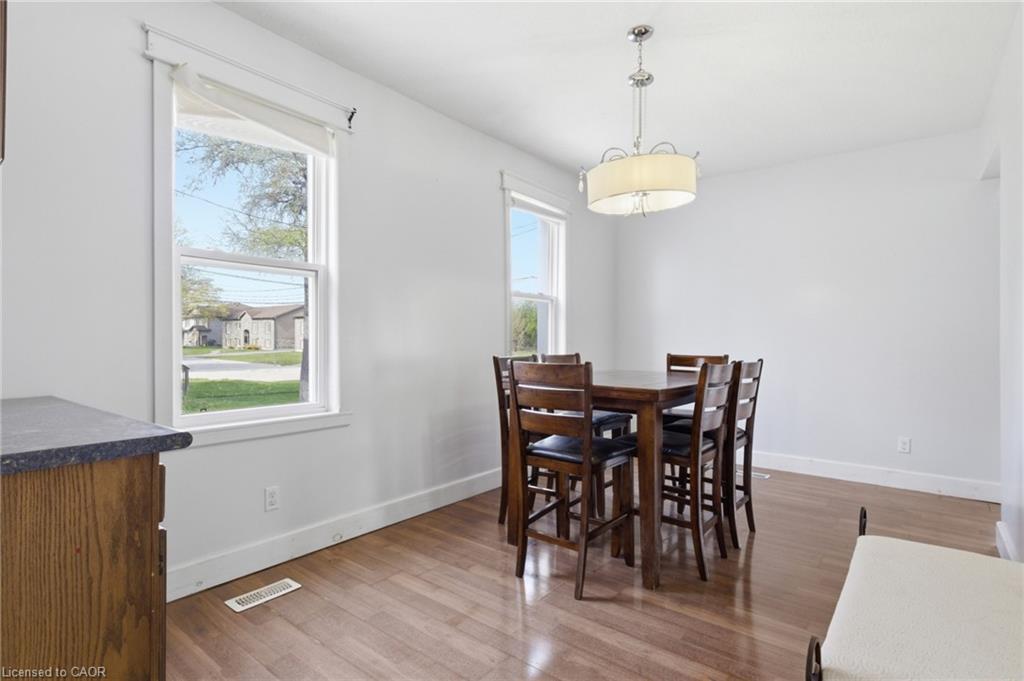 368 Wellington Avenue S Property Photo 11