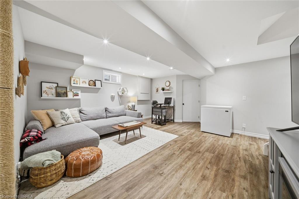 137 Chudleigh Street Property Photo 33