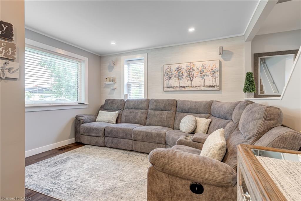 9056 Airport Road Property Photo 11