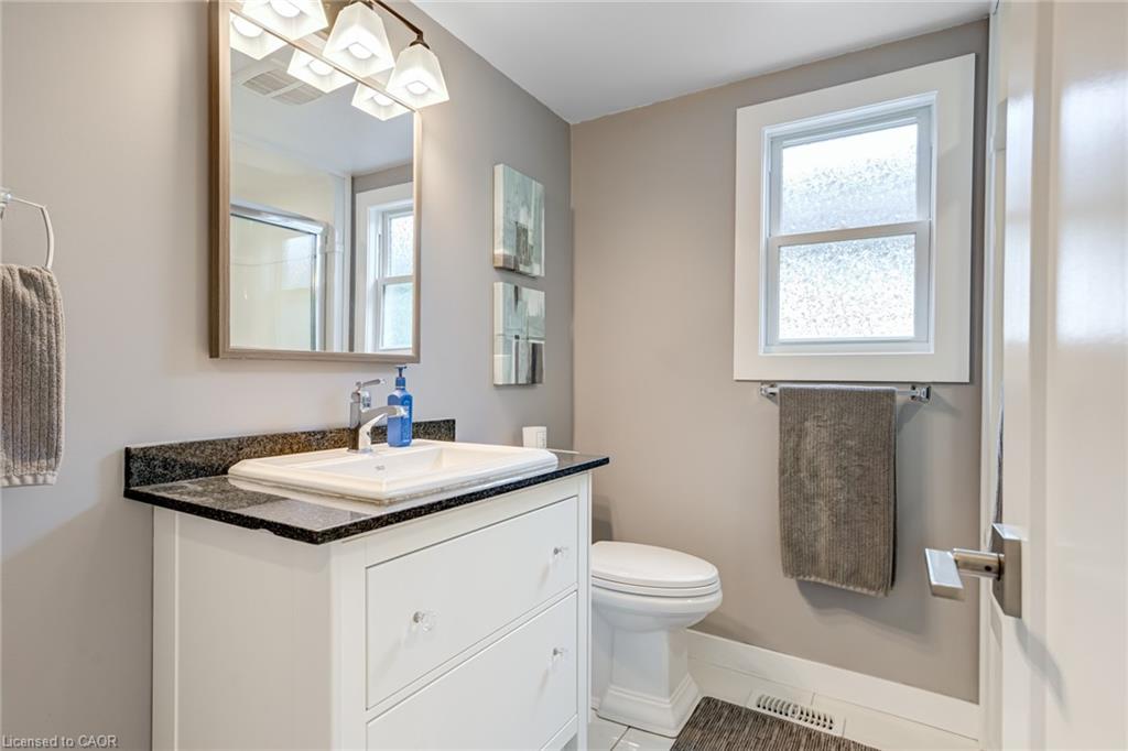 9056 Airport Road Property Photo 15