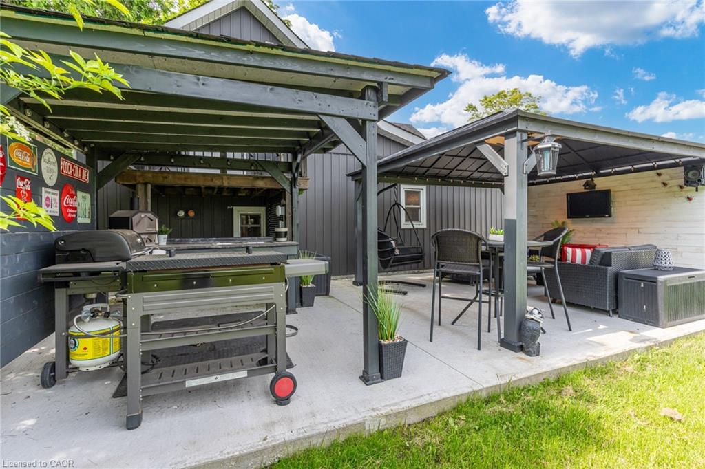 9056 Airport Road Property Photo 33