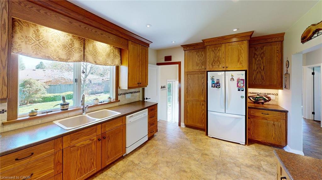 16 Daleview Crescent Property Photo 6