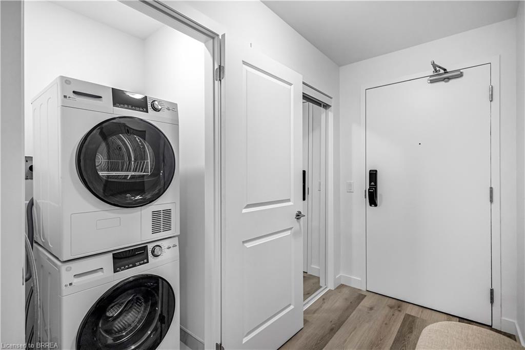212-461 Green Road Property Photo 3