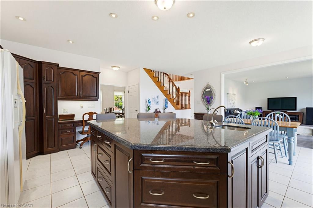 184 Woodridge Drive Property Photo 17