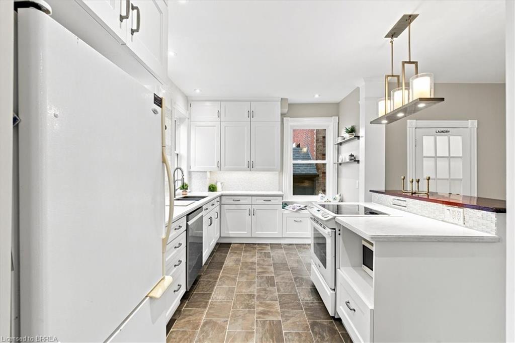 55 William Street Property Photo 16