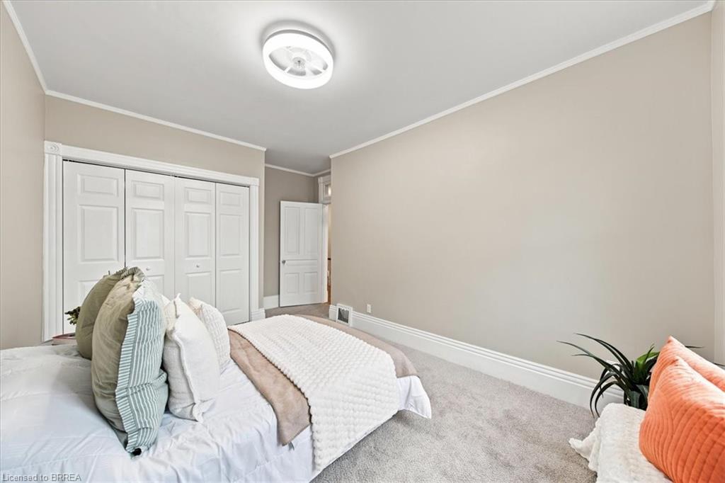 55 William Street Property Photo 32