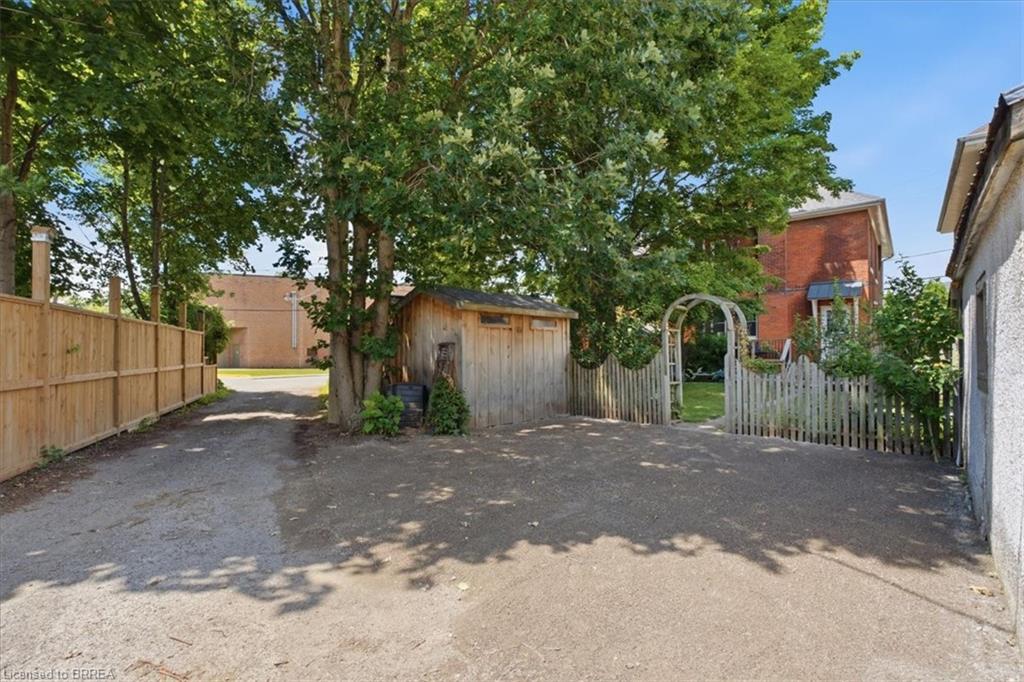 55 William Street Property Photo 38