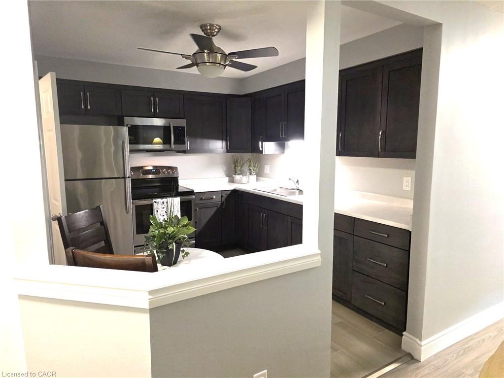 106-565 Greenfield Avenue Property Photo 7