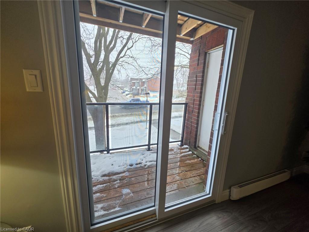106-565 Greenfield Avenue Property Photo 31