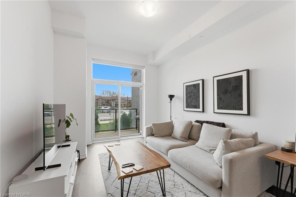 112-460 Dundas Street E Property Photo 7