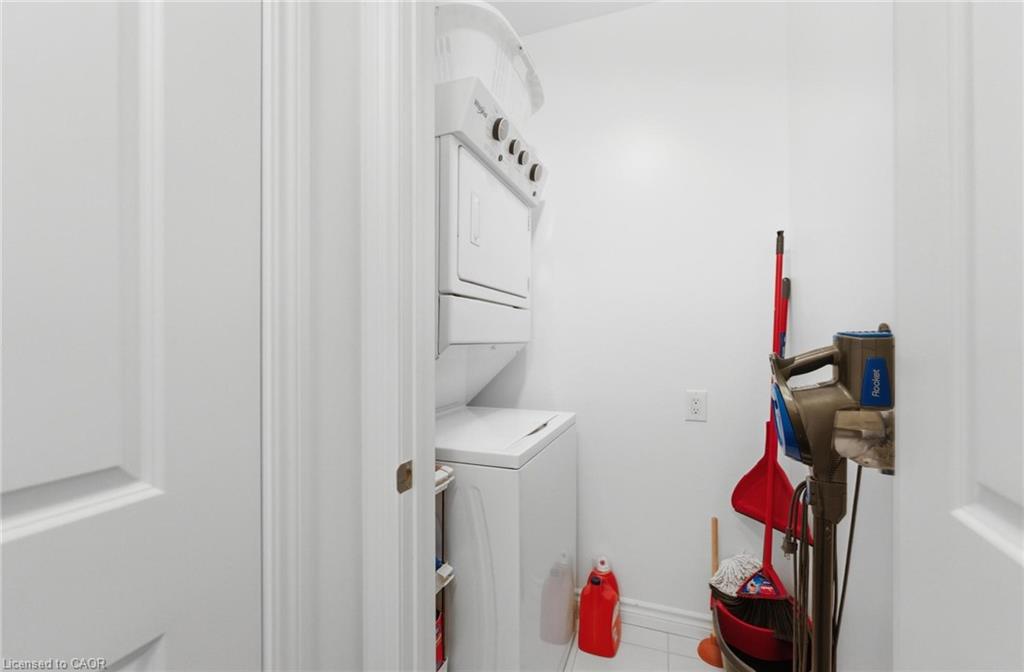112-460 Dundas Street E Property Photo 16