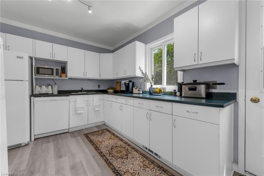 16 Albemarle Street Property Photo 10