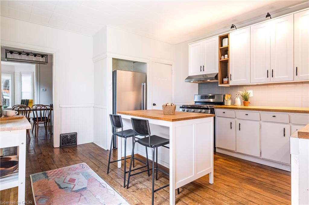 55 Erie Avenue Property Photo 17