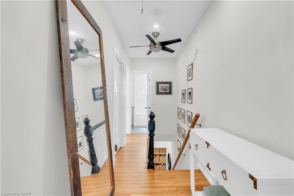 76 Pearl Street N Property Photo 32