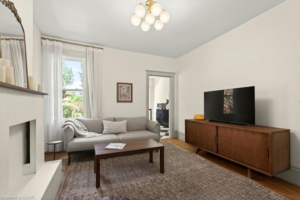148 Dundurn Street N Property Photo 13