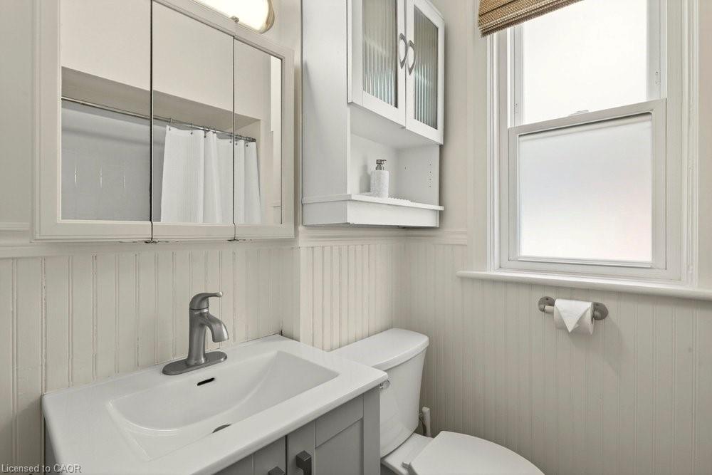 148 Dundurn Street N Property Photo 34