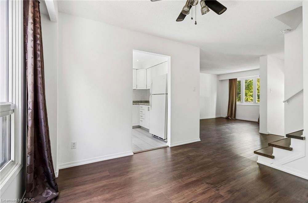 32 Lansing Square Property Photo 16