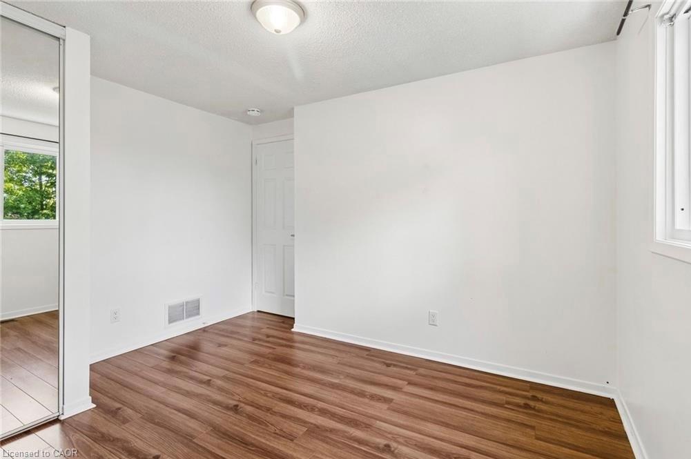 32 Lansing Square Property Photo 24