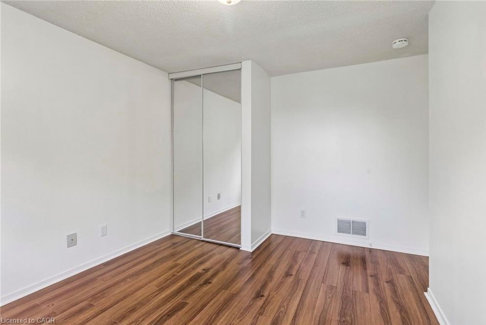 32 Lansing Square Property Photo 25