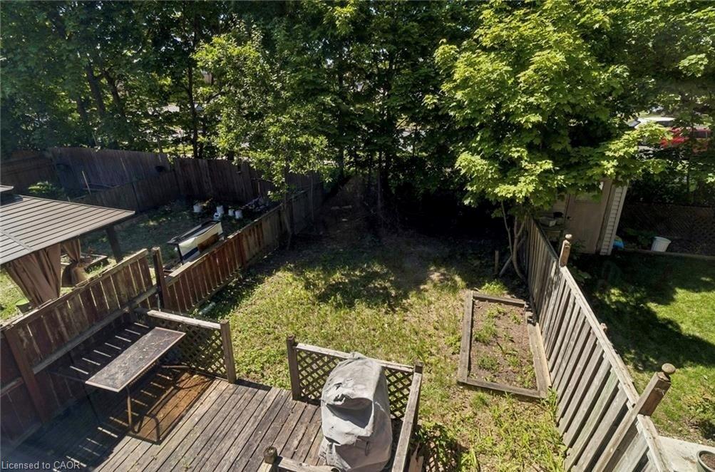32 Lansing Square Property Photo 38