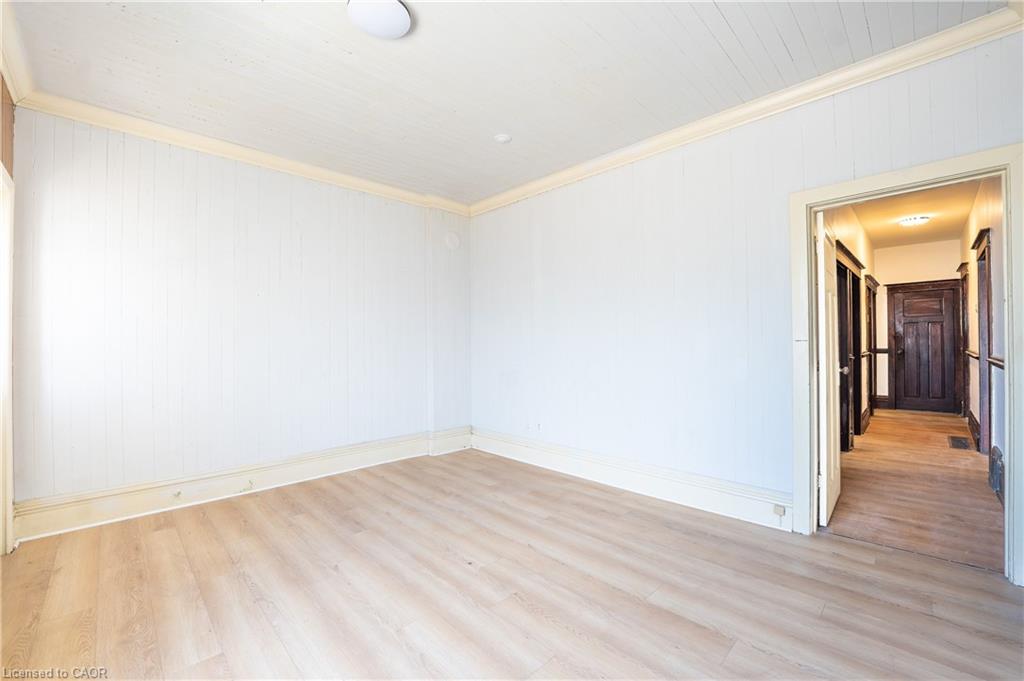 1274 Barton Street E Property Photo 4