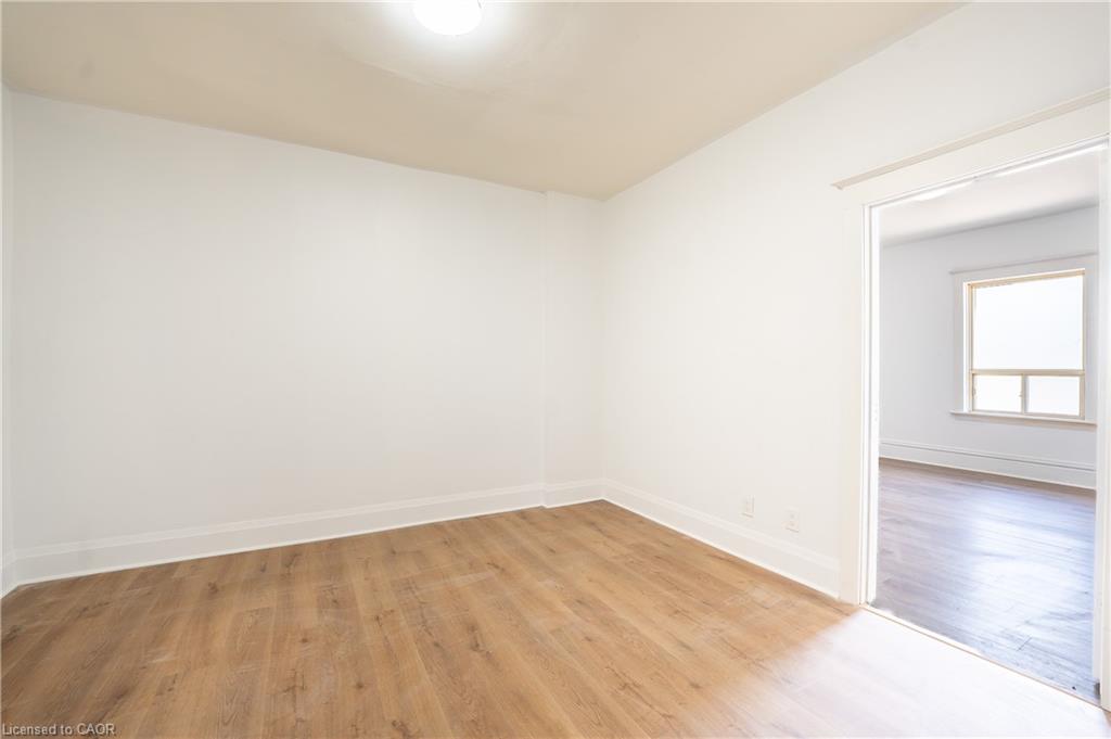 1274 Barton Street E Property Photo 7