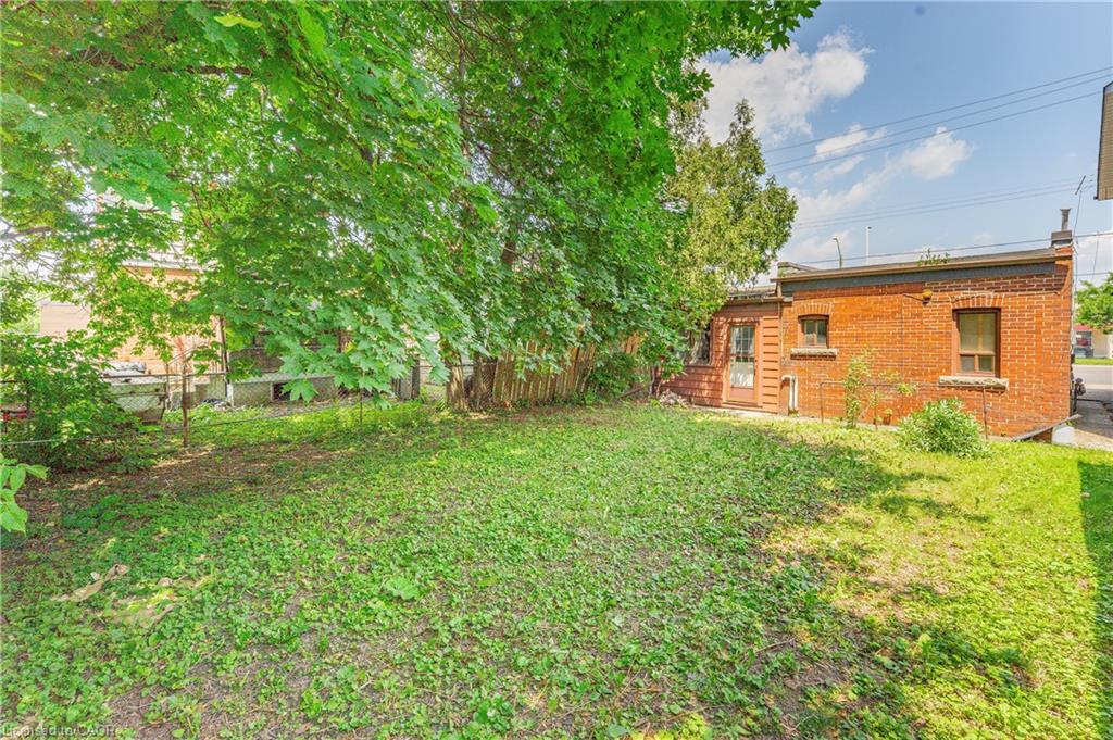 1274 Barton Street E Property Photo 16