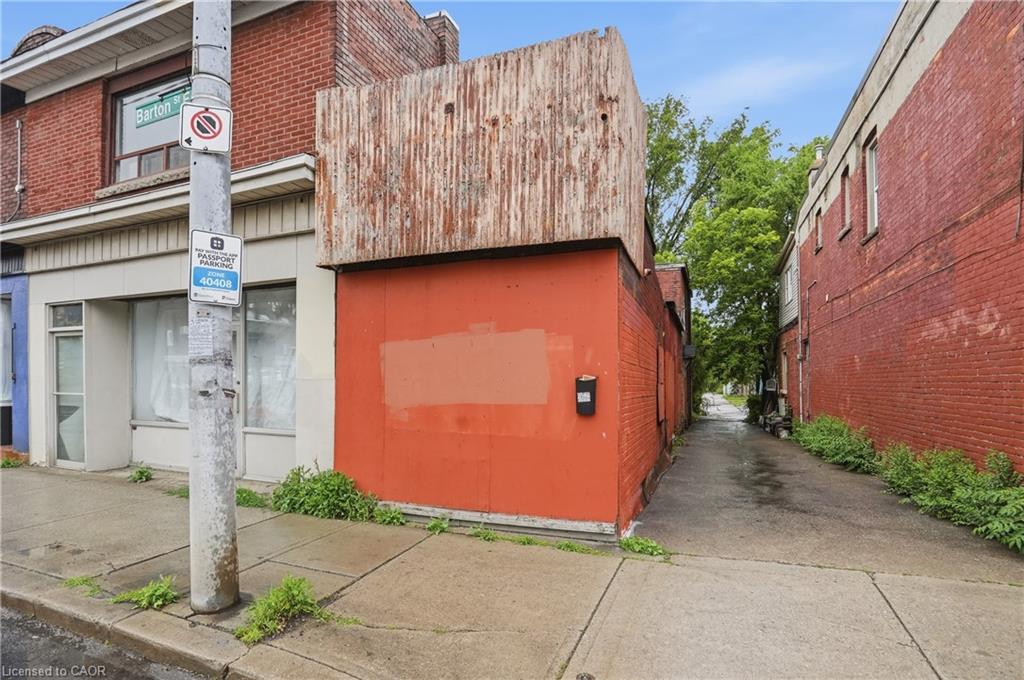721 1/2 Barton Street E Property Photo 11