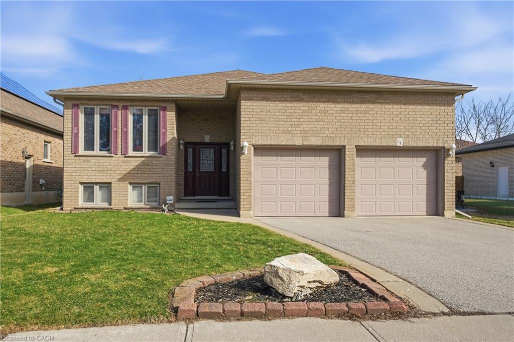 9 Pace Avenue Property Photo 3