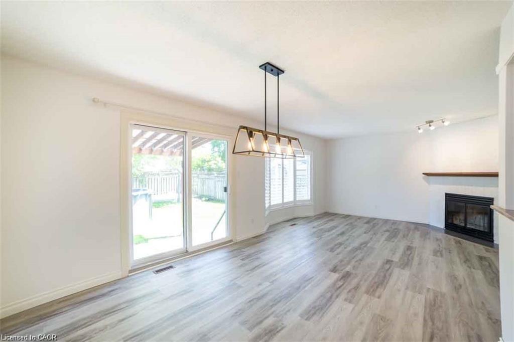 19 Beachgrove Crescent Property Photo 10