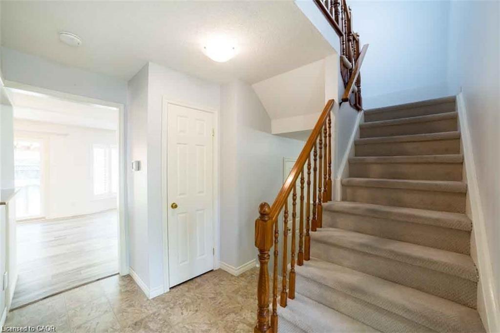 19 Beachgrove Crescent Property Photo 14