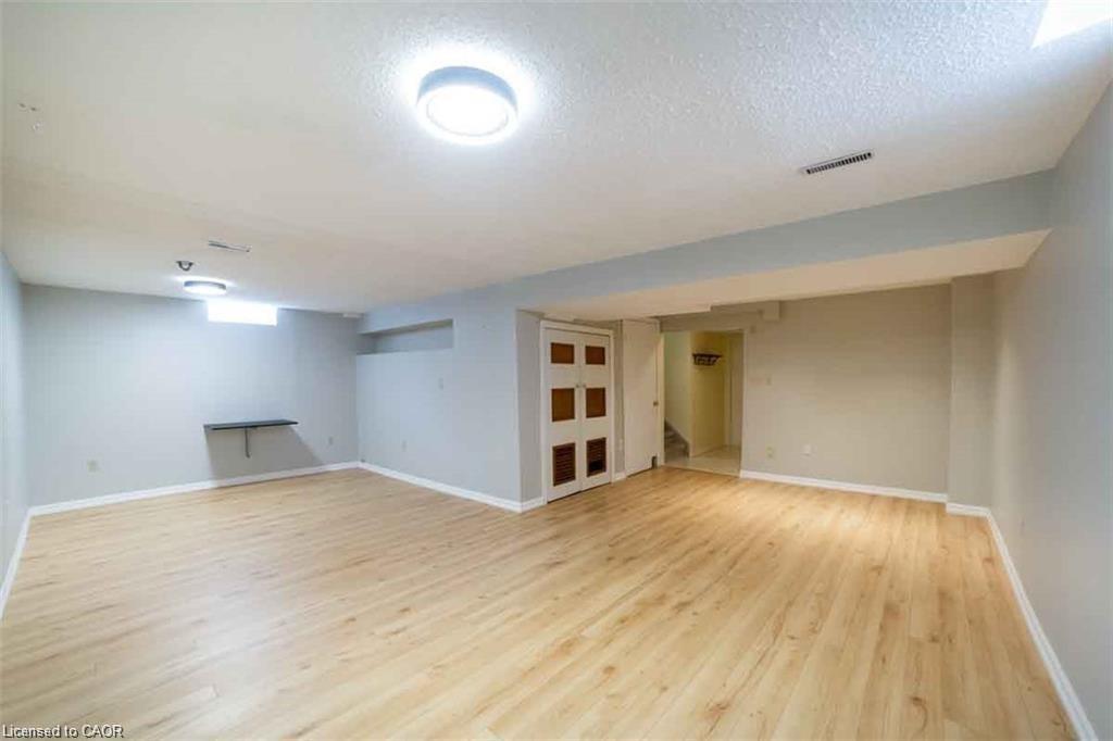 19 Beachgrove Crescent Property Photo 31