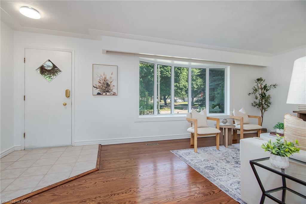6 Strathcona Crescent Property Photo 9